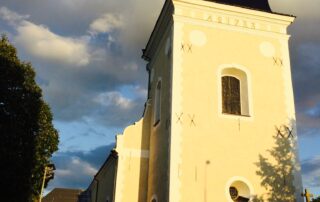 Torn på Kimstad kyrka efter fasadrenovering